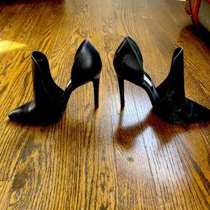 Sexy and unique Steve Madden black heels